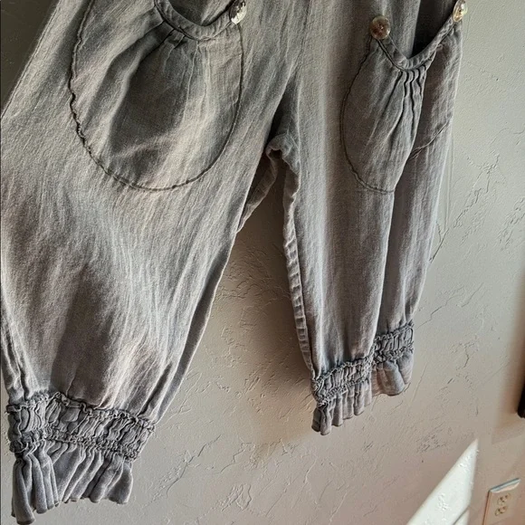 Hearts Desire by Mary Tan/grey Linen Pants with Ruffle Hem. Size medium - Picture 3 of 7